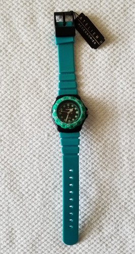 Visage black green analog - black/green,